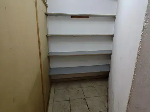 Excelente local comercial en pleno centro de G. de Laferrere