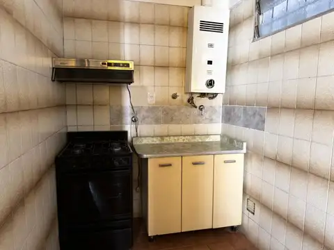 Depto Tipo Casa en Venta 50 años