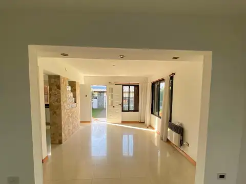 Casa en Alquiler de 3 dormitorios