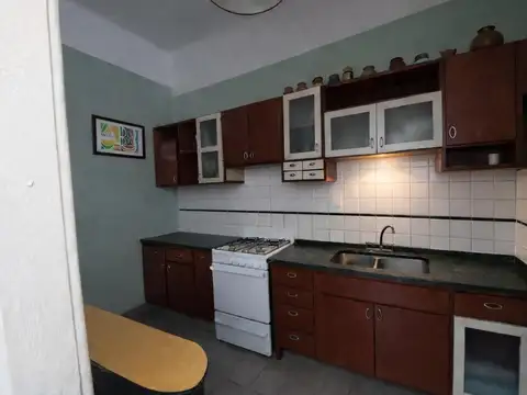 Depto Tipo Casa en Venta de 5 ambientes
