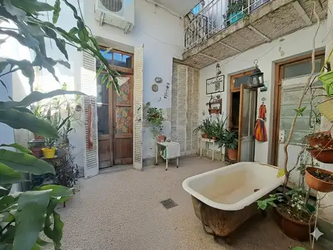 Venta-Permuta PH 2 dormitorios, patio y terraza- Centro, Rosario