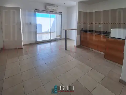 Av. Centenario 3700, Piso 1