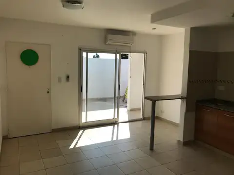 Alquiler Dpto. 2 Ambientes. Quilmes Oeste.