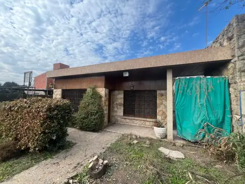 Casa de 4 Ambientes en Merlo
