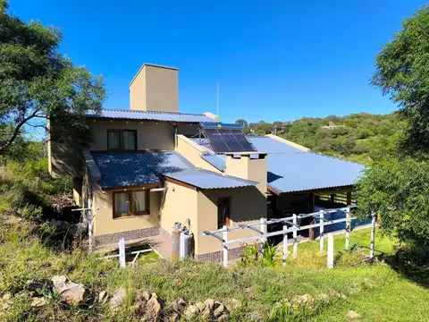 VENTA CASA 3 DORMITORIOS EN VILLA GENERAL BELGRANO