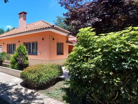 HERMOSA QUINTA EN 9 DE ABRIL-FINANCIACIÓN DIRECTA