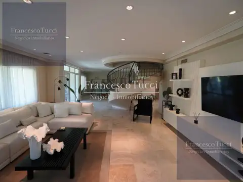 Casa en Venta al Oeste