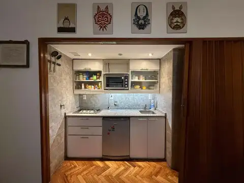 VENTA DE MONOAMBIENTE DIVIDIDO EN 2 AMB. RECOLETA