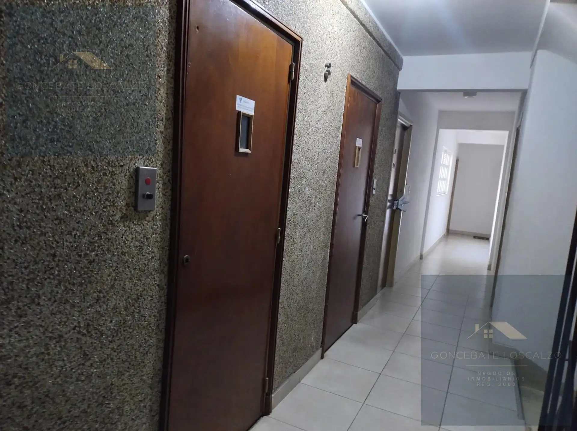 Depto 2 amb, 26m² en el Centro — 3er piso con ascensor
