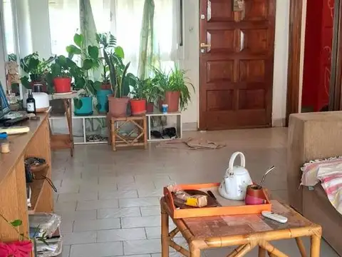 Casa 7 ambientes con 3 baños