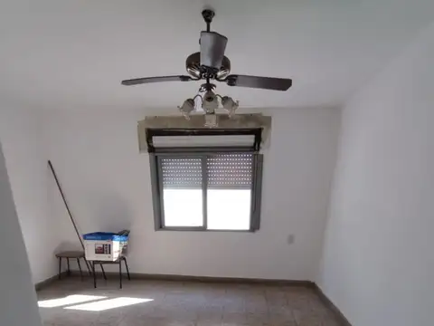 Casa - Venta - Argentina, La Matanza -  ALBARI?OS 2400