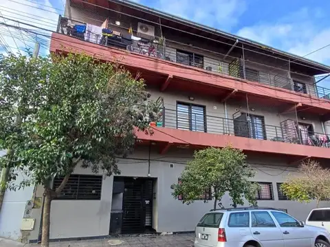 Zeballos 2900, Piso PB