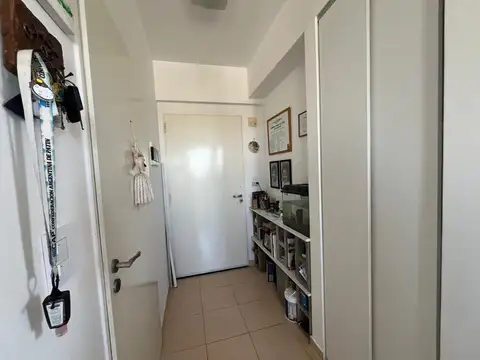 VENTA DEPARTAMENTO DOS AMBIENTES PISO ALTO POMPEYA
