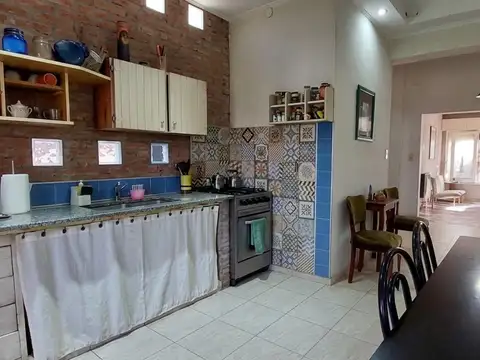 Casa 3 ambientes con 2 baños