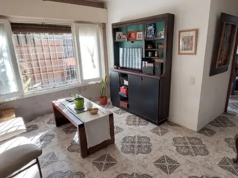 Casa 3 ambientes con 2 baños