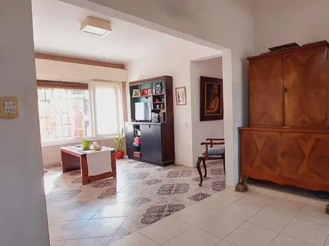 VENTA CASA RECICLADA 2 DORMITORIOS BARRIO BELGRANO