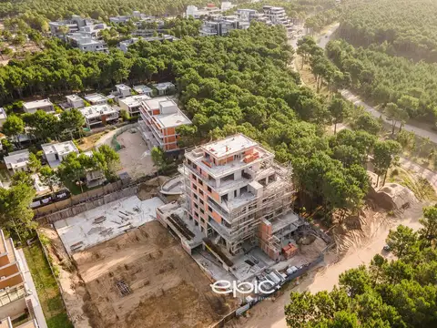 Departamento en Venta con 2 cocheras