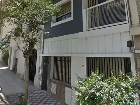VENTA PH TRIBUNALES CENTRO 4 DORMITORIOS COCHERA