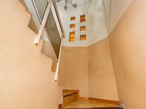 Depto Tipo Casa en Venta 64 años