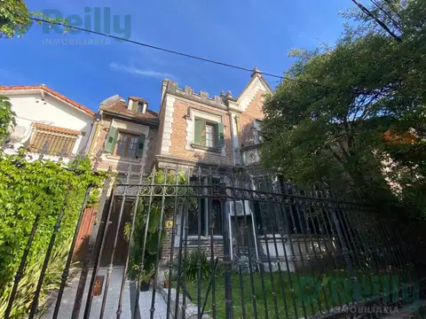 Casa en venta estilo Tudor en el centro de San Fernando