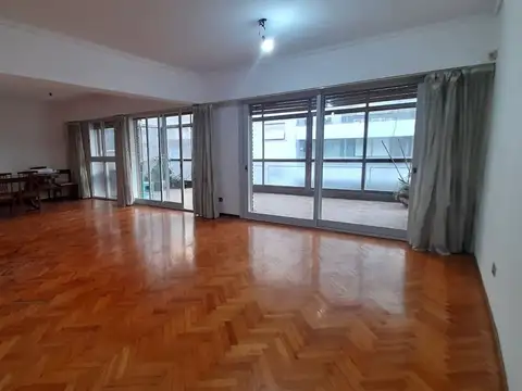 Departamento en Alquiler de 5 ambientes