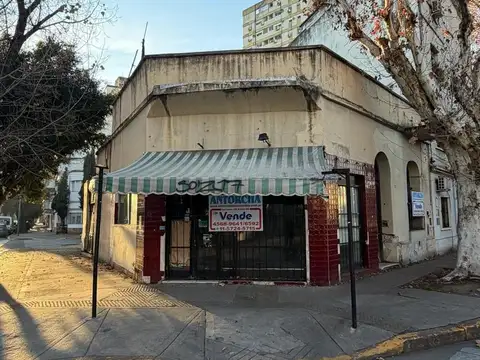 LOTE EN ESQUINA CON SALIDA A 3 CALLES IDEAL EDIFICIO