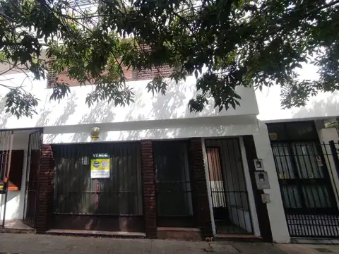 Casa con jardin y piscina APTA CONSTRUCTORAS