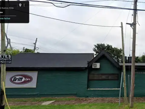 Local Comercial En Ituzaingo - Excelente Ubicacion
