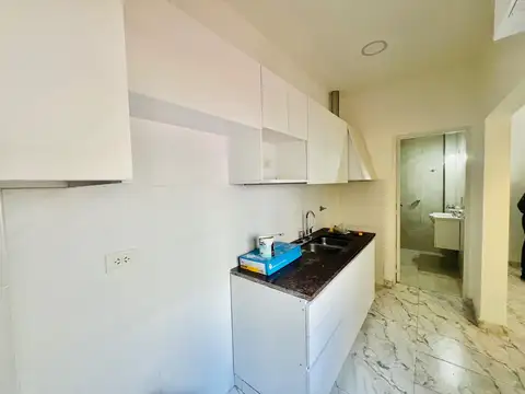 Depto Tipo Casa en Venta en Ramos Mejia, USD 79.000