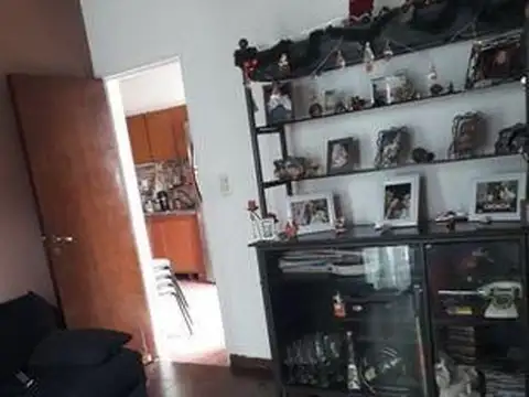 Depto Tipo Casa en Venta de 3 ambientes