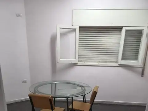 VENTA - CASA / LOCAL COMERCIAL 2 DORMITORIOS - LUDUEÑA / LAS MALVINAS