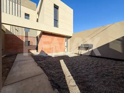 Casa en Venta en Neuquen, Confluencia