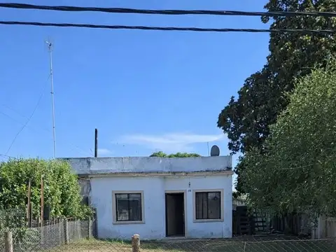 Venta 2 casas ,terreno  Jardines del Hipódromo  