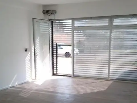 Local en Alquiler en Ricardone, $ 380.000