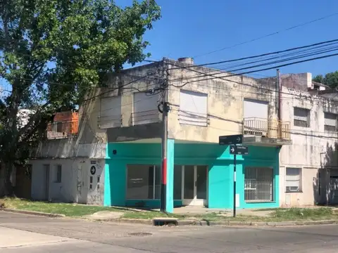 Venta LOCAL Comercial Entre Rios 4059 casa planta alta