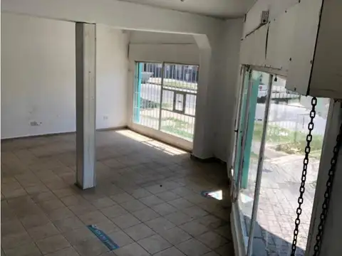Venta LOCAL Comercial Entre Rios 4059 casa planta alta