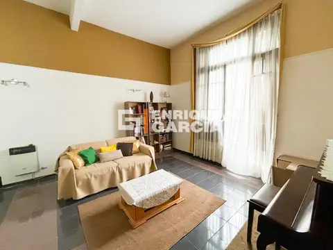 Andonaegui 2700