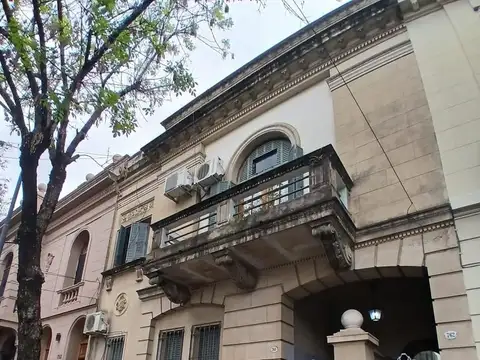 Nicasio Oroño 700
