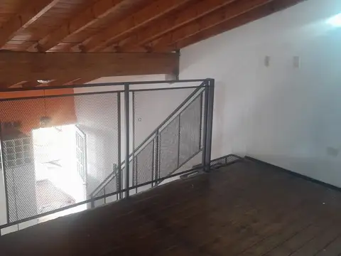 Depto Tipo Casa en Alquiler en Villa del Parque, $ 1.200.000