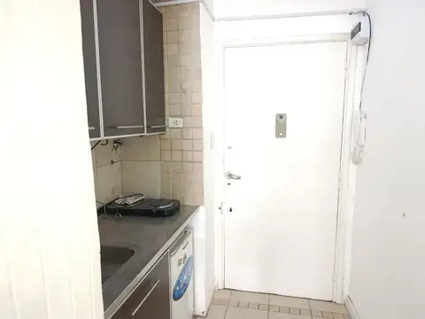 DEPARTAMENTO AL FRENTE. PISO ALTO