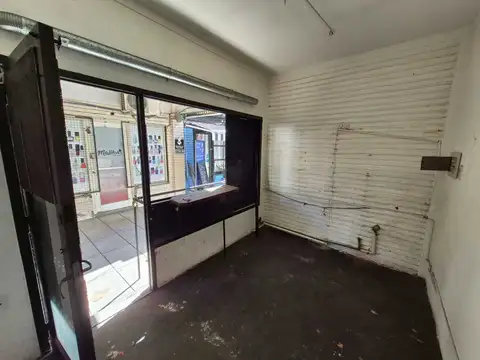 Local en Venta 30 años