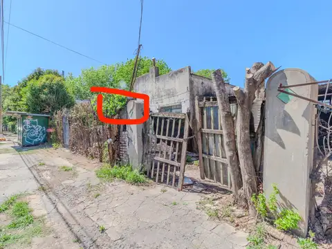 Venta Casa 6 Ambientes/Locales a Refaccionar Adrogué