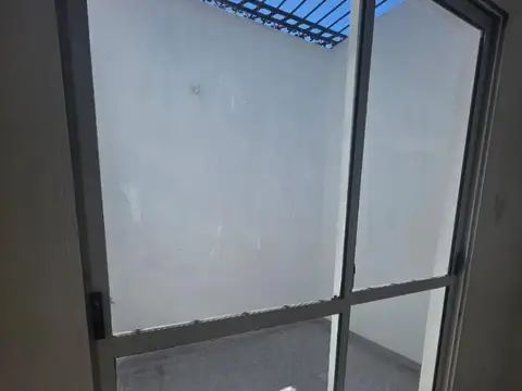 Departamento en Alquiler en Los Platanos, $ 350.000