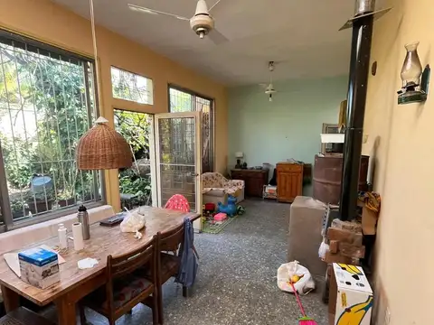 Casa en venta en Boulogne 5 ambientes próximo a estación oportunidad