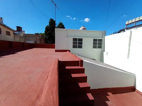 Depto Tipo Casa en Venta 56 años