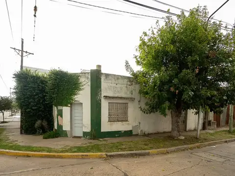 CASA EN VENTA 2 DORITORIOS EN SAN LORENZO