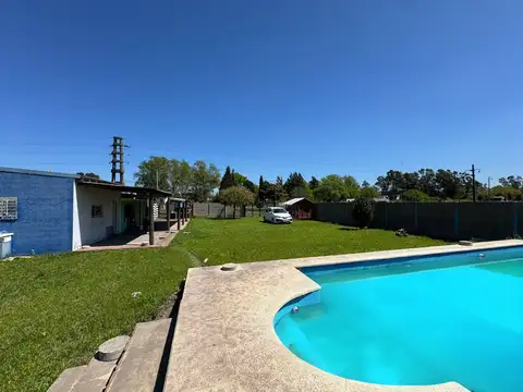 CASA QUINTA EN VENTA 3 AMBIENTES EN DOMSELAAR