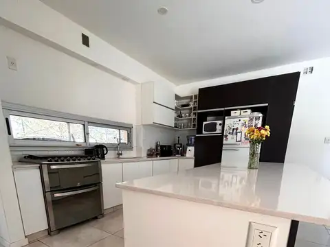 CASA EN VENTA 5 AMBIENTES EN EL BARRIO EL CARDAL, LOS CARDALES