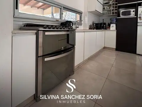 CASA EN VENTA 5 AMBIENTES EN EL BARRIO EL CARDAL, LOS CARDALES