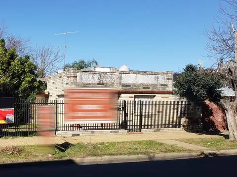 OPORTUNIDAD LOTE 600M2 ESCUCHA OFERTAS TOMA PERMUTA